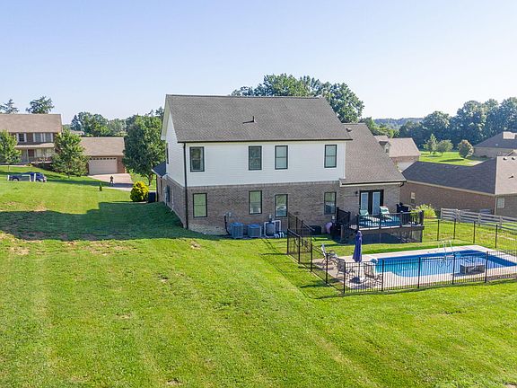 2nd image of 126 Braemar Dr