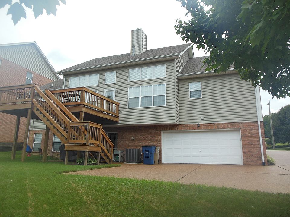 2nd image of 920 Iroquois Trl