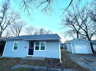 2213 Blaker Dr, Manhattan, KS 66502