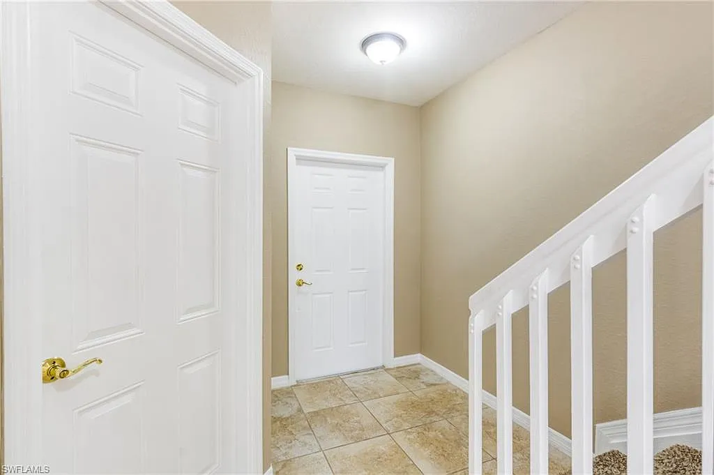 Olympia Pointe — Photo 3
