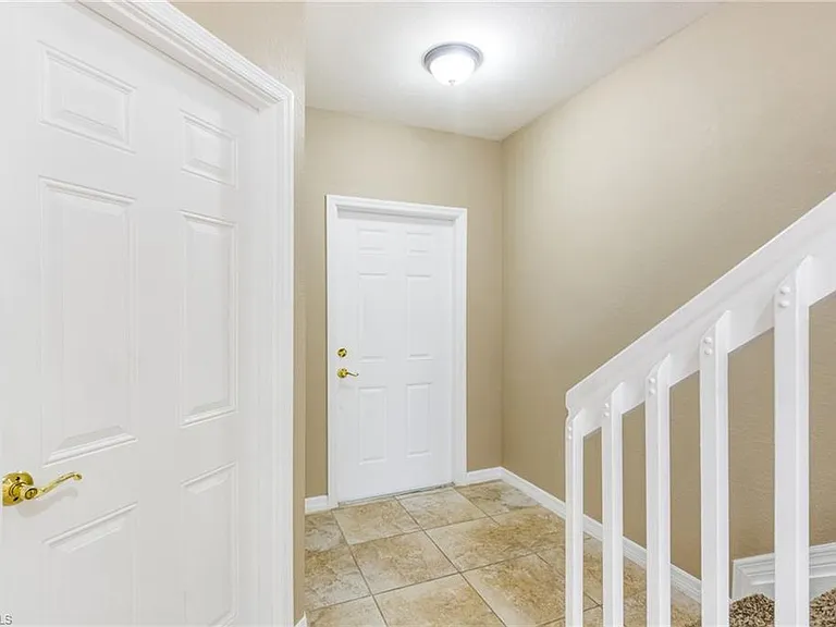 8599 Athena Ct — Photo 3