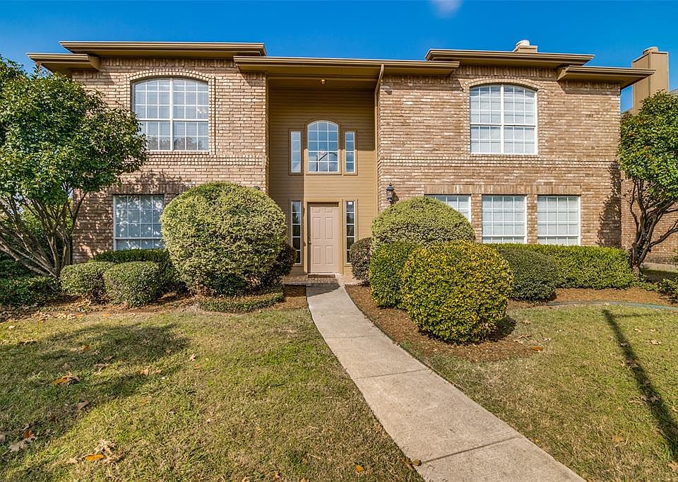 1st image of 119 Hampshire Ln