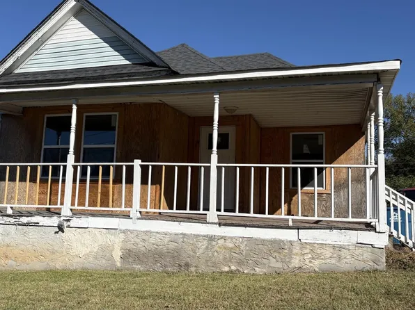 404 E Gordon Ave, Rossville, GA 30741