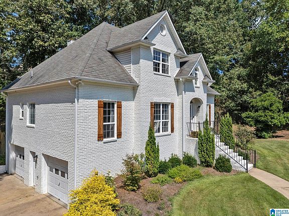 5th image of 134 Brook Cir
