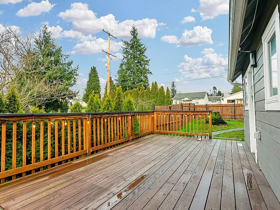 4 bed, 1700 sqft, $3,395 — Photo 4