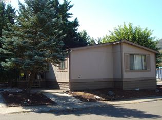 101 Fescue Ln, Roseburg, OR 97470