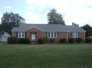1104 W End Dr, Emporia, VA 23847