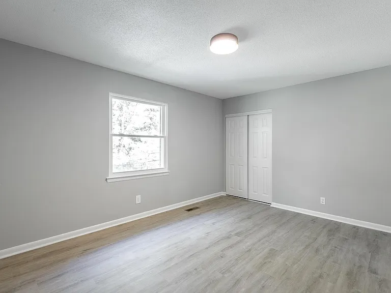 Bedroom 1 Large walk in closet