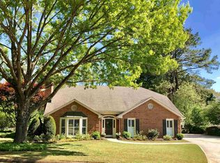 445 Crabapple Farm Dr, Alpharetta, GA 30004