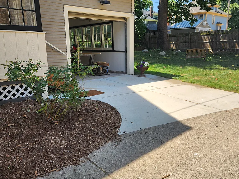 243 Orchard Hill St SE — Photo 3