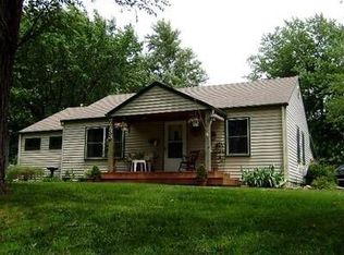 7733 Robinson St, Overland Park, KS 66204