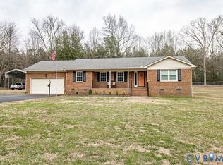 209 Robbinwood Ln, Sandston, VA 23150