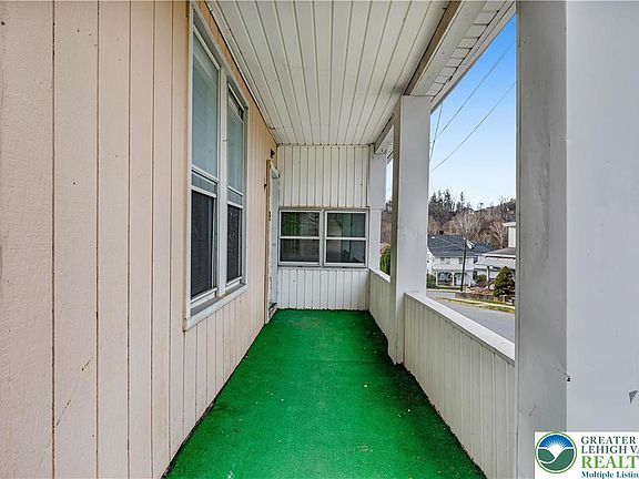 3rd image of 130 Center St