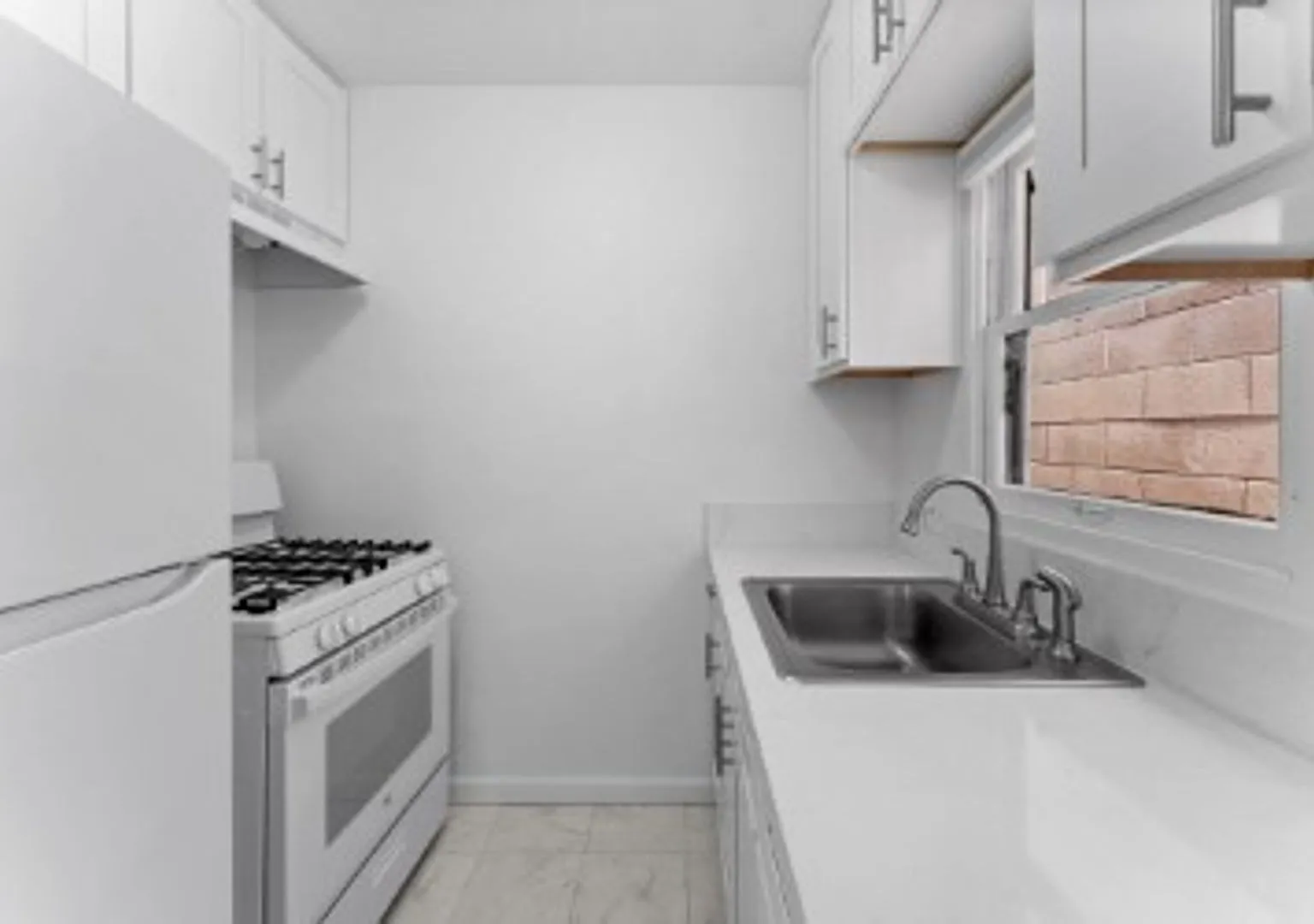 Prime Location On Adams Avenue: Modern Comfort Meets Historic Charm + Parking Available — Photo 1