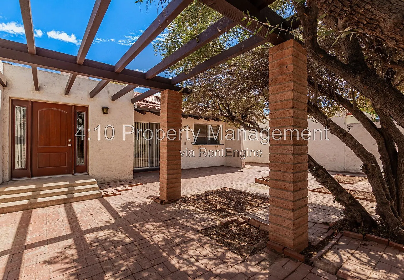 3 bed, 2.0 bath, 1911 sqft, $2,675 — Photo 1