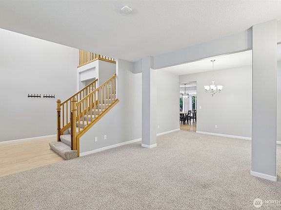 5th image of 2004 NE 178th Avenue