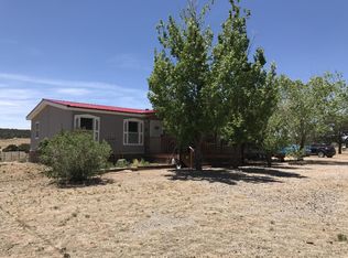 132 V Hill Rd, Edgewood, NM 87015