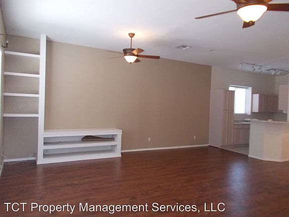 5th image of 720 W Cherrywood Dr