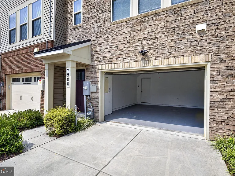 7906 Marietta Dr — Photo 35