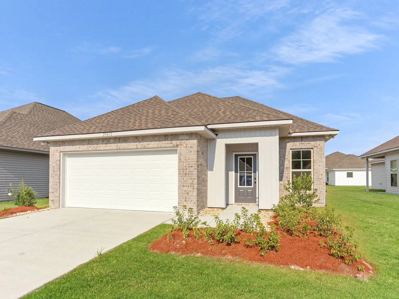 4 bed, 1516 sqft, $1,900 — Photo 1