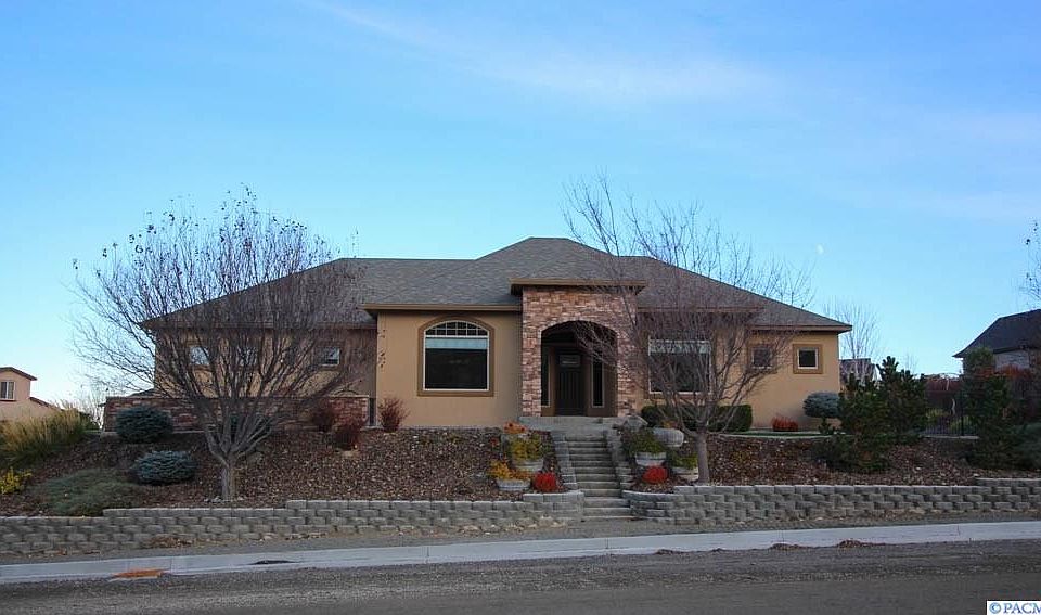 1st image of 1301 Alla Vista St