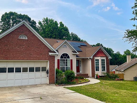 2nd image of 2044 Manor Oak Ln