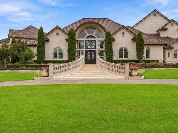 1903 Ray Shell Ct, Seabrook, TX 77586