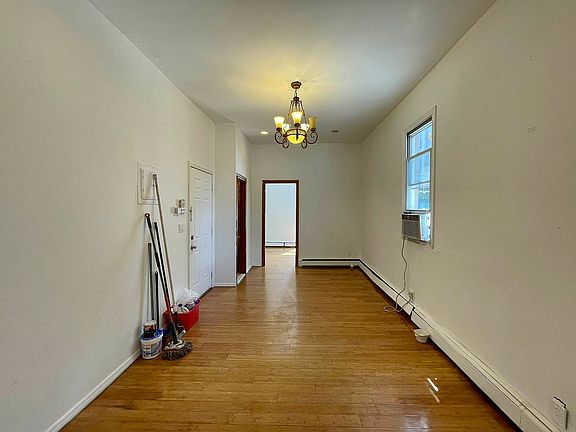 4th image of 404 E 117th St APT 1