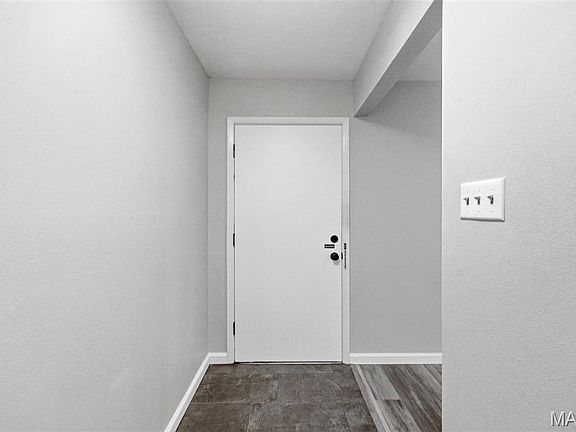 4th image of 4905 Milsmar Dr