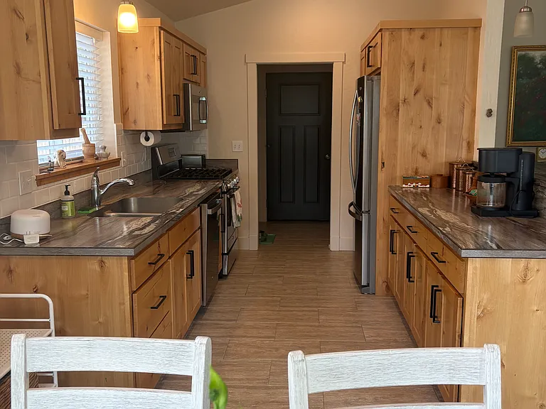 1515 Poplar St — Photo 3