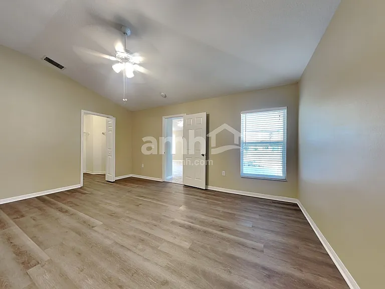 10419 Salisbury St — Photo 10