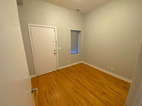 3rd image of 1714 W Warren Blvd #1712-E2