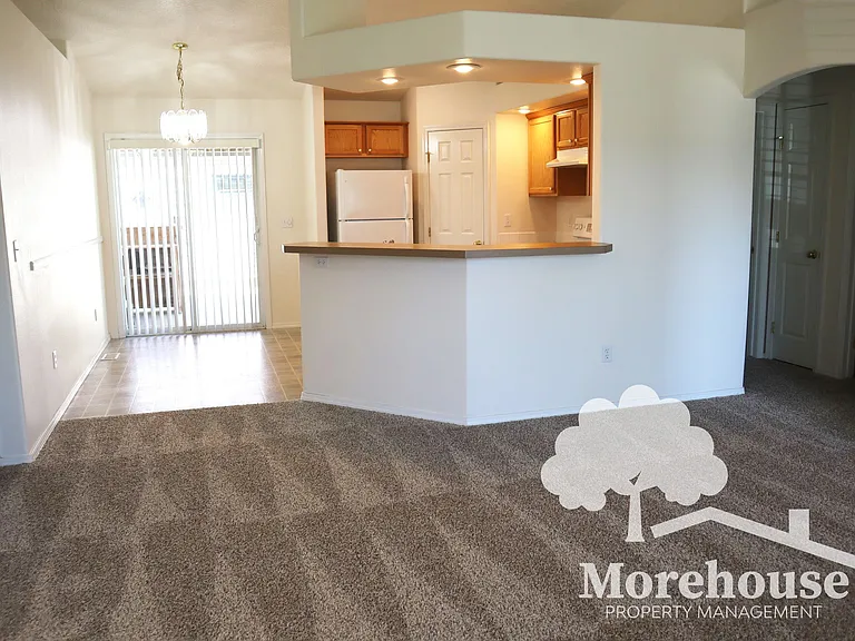 3919 Groveton St — Photo 5