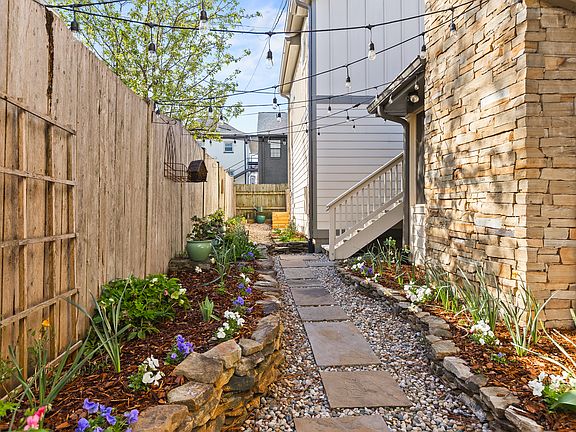 2nd image of 2113B Bernard Ave #B