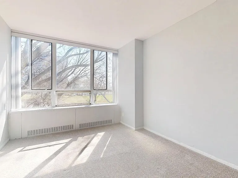 Lake Meadows Apartments — Photo 101