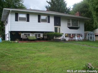 13 Cedar Ln, Saugerties, NY 12477