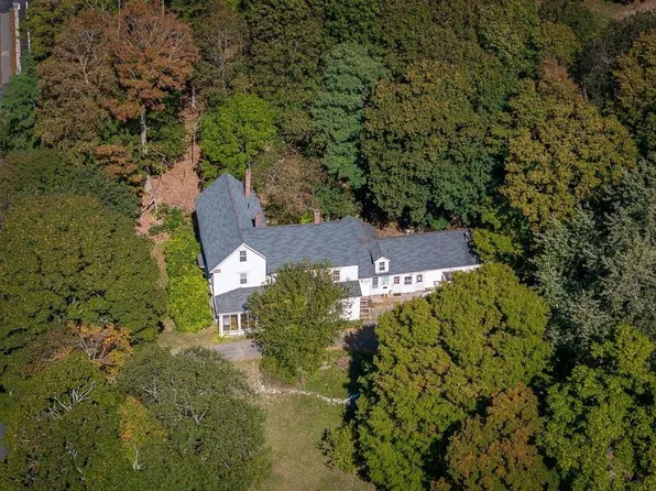 98 Main St, Wenham, MA 01984