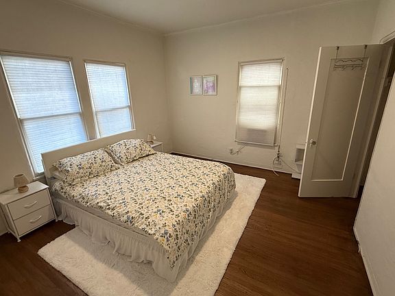 5th image of 8247 Blackburn Ave #8247