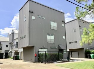 2616 Chenevert St, Houston, TX 77004