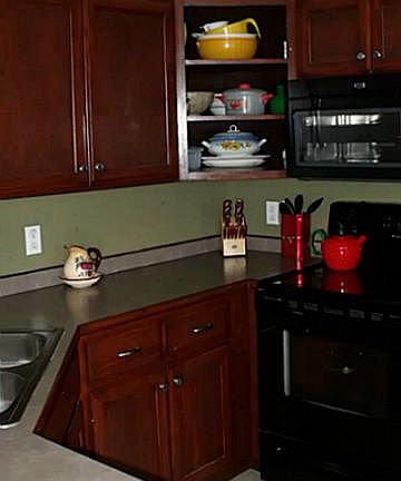 3rd image of 639 Jordan Ln