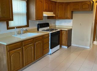 512 Westview Ave APT 2, Cliffside Park, NJ 07010