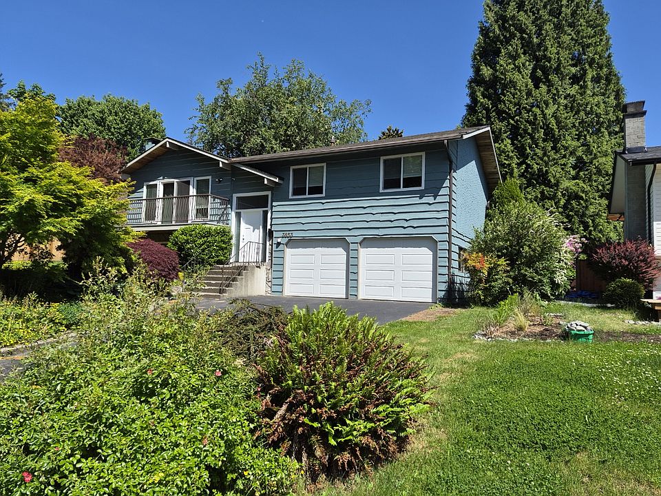 1st image of 3853 Clematis Cres