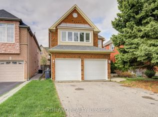 5704 Greensboro Dr, Mississauga, ON L5M 5T7