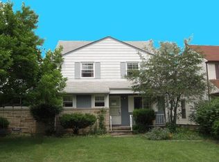 23109 Greenlawn Ave, Beachwood, OH