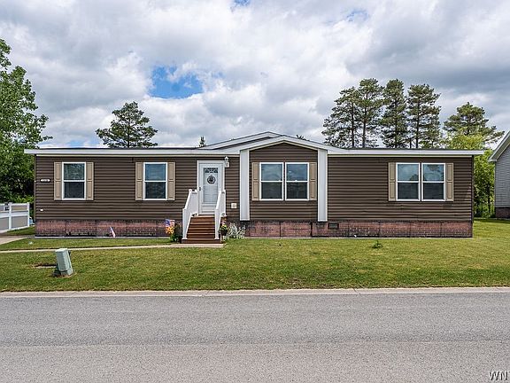 2nd image of 1358 Abby Ln