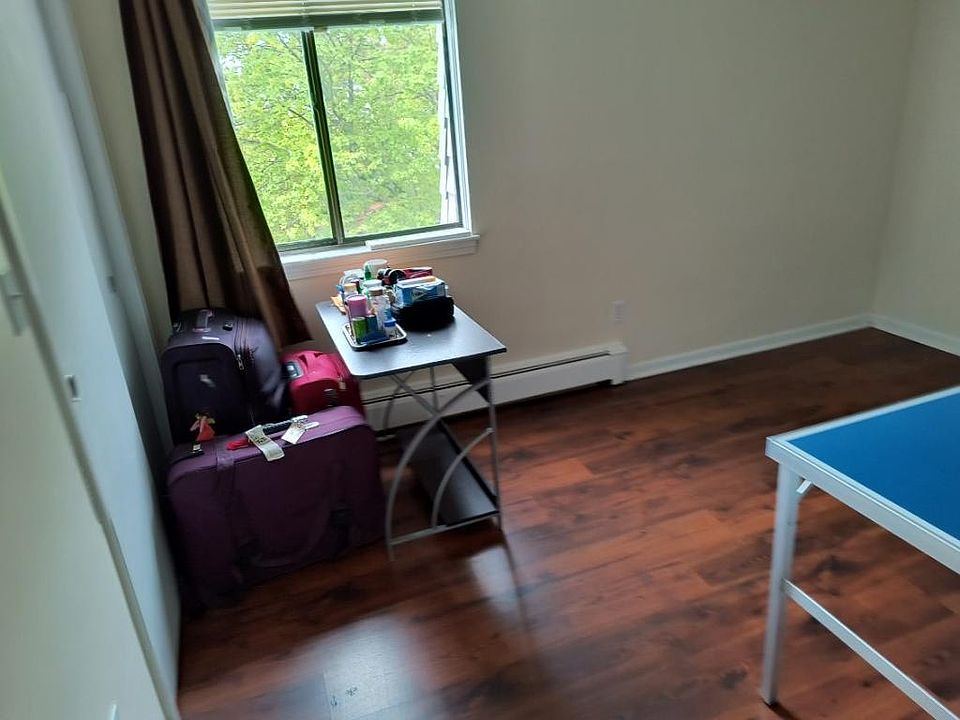 Hallmark Condominiums 12 Hallmark Gdns Burlington MA Zillow