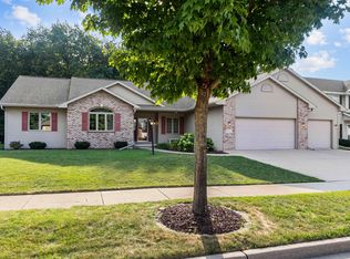 3708 S Christopher Ln, Appleton, WI 54915