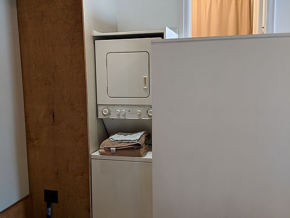 Bedroom 4 private laundry