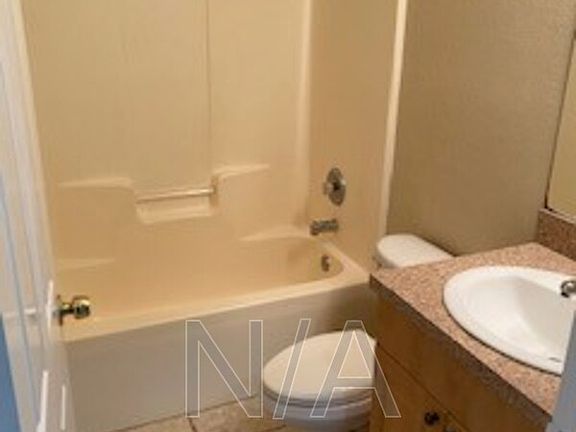5th image of 463 Piedmont St #2