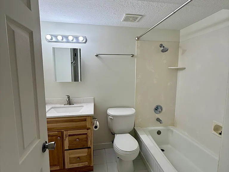 1349 E 3090 N — Photo 18